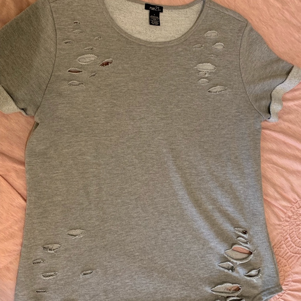Cut up folded sleeve shirt Rue 21